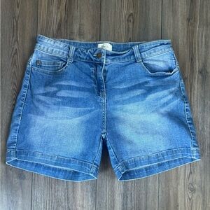 Per Se Blue Jean Shorts Relaxed Fit 5” size 6|28